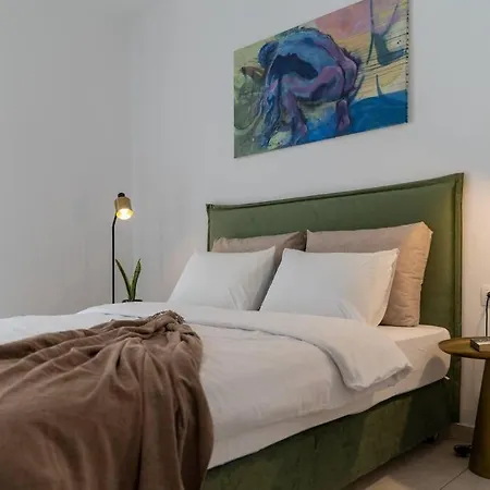 Coastal Key 9 * Gazi